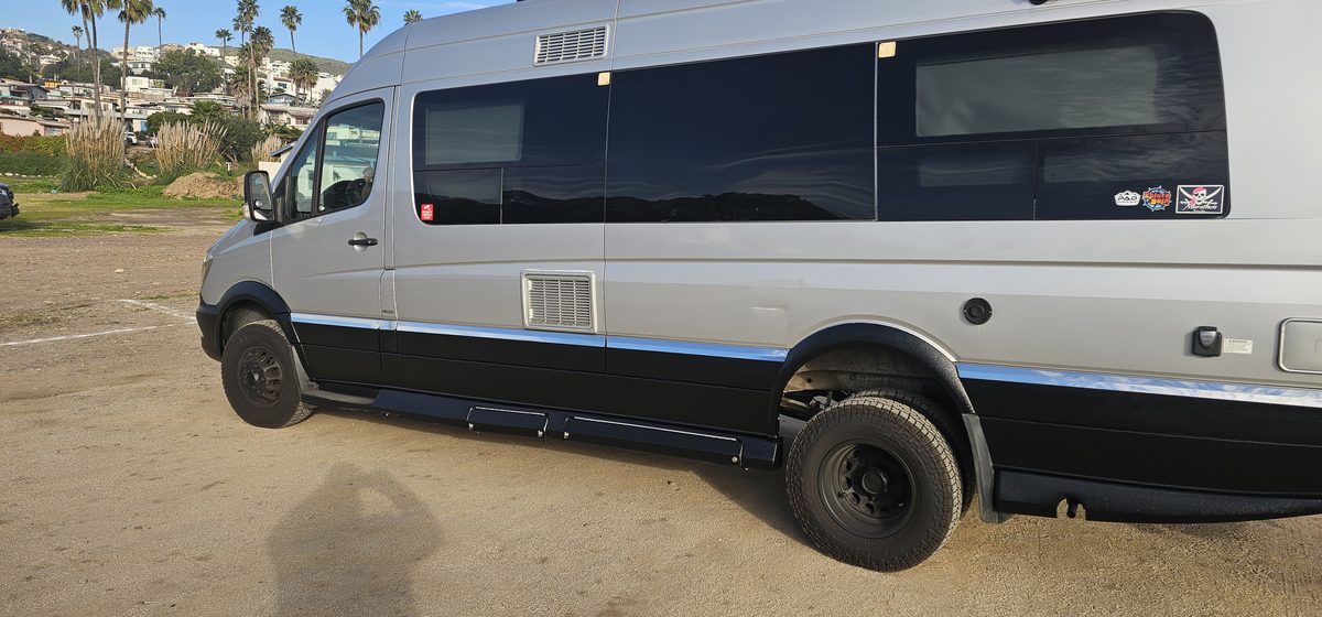 Codiwomple interior Winnebago ERA living space